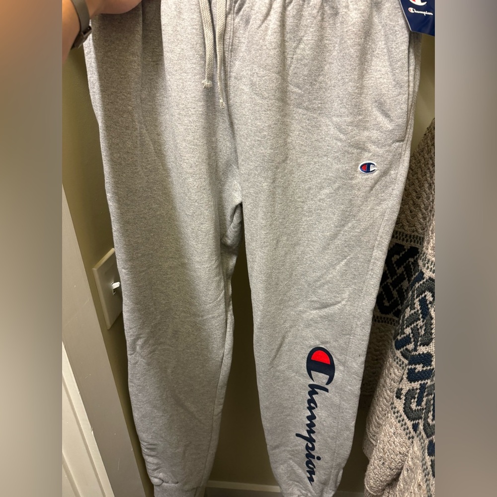 Men’s Champion Sweatpants (x2)